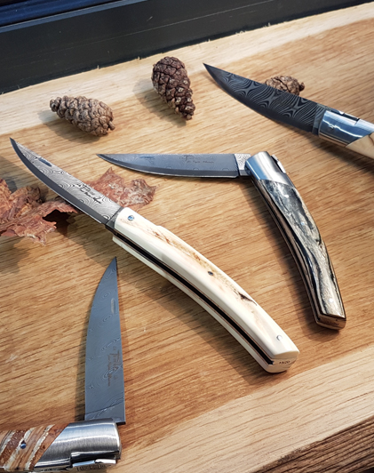 Folding damascus blades